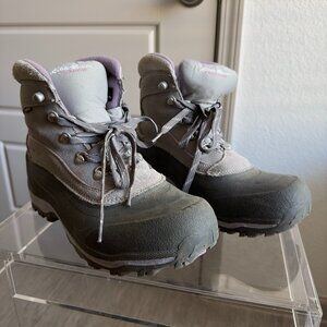 Women’s Eddie Bauer Waterproof 200 Gram Insulated Boots Size 8.5